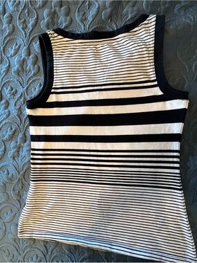 Black & White Striped Tank Top - Women's Classic Stripe